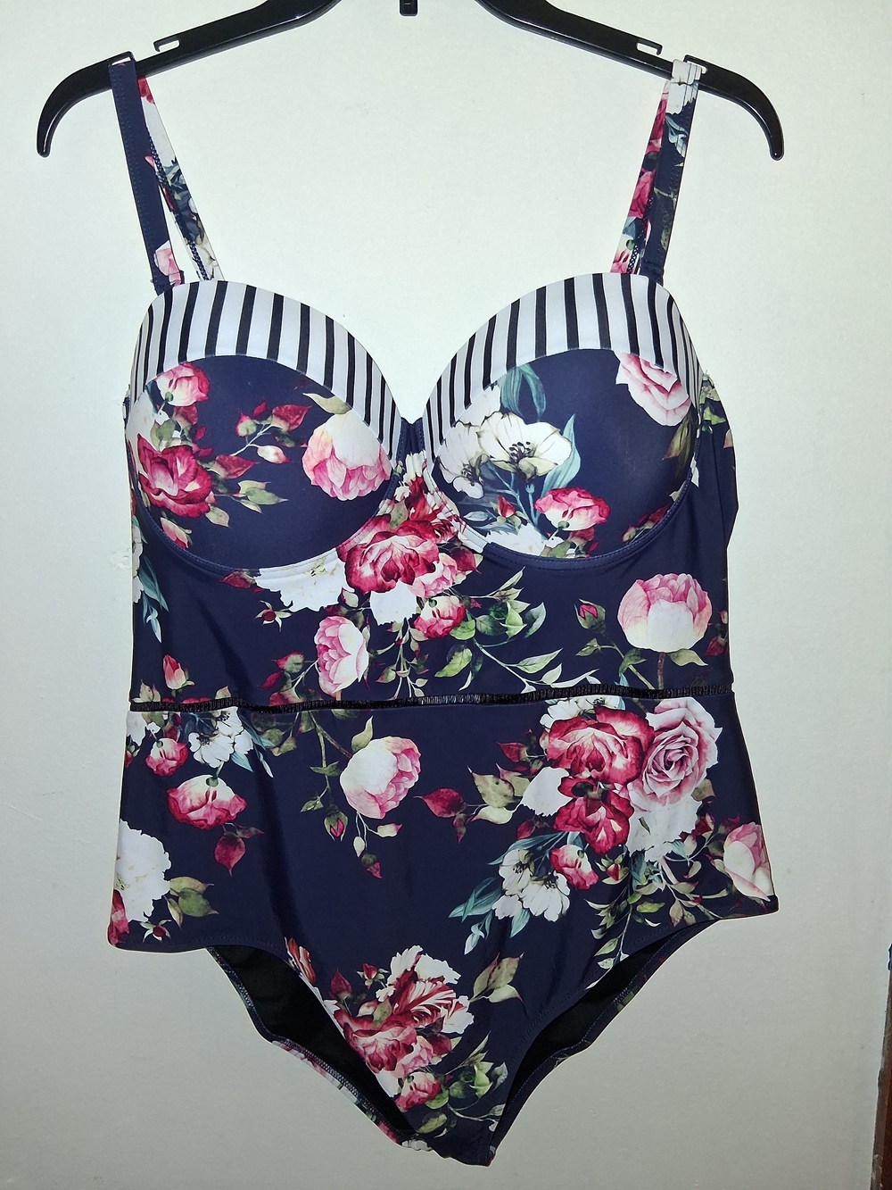 Cupshe Navy Floral One-Piece Swimsuit with Pink Rose Print